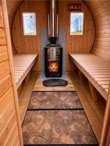 Drewniany Zakątek z sauną i jacuzzi (Drewniany Zakatek z sauna i jacuzzi) in Lochow