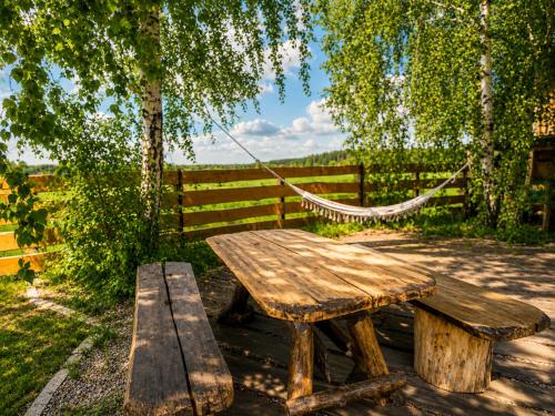 Drewniany Zakątek z sauną i jacuzzi (Drewniany Zakatek z sauna i jacuzzi) in Lochow