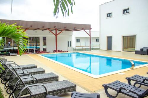 Bazén, Hotel Santos Silva in Avenida Agua Grande