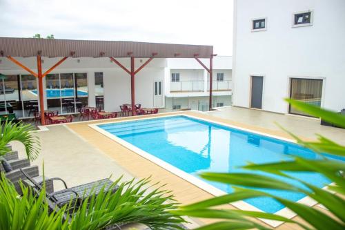 Bazén, Hotel Santos Silva in Avenida Agua Grande
