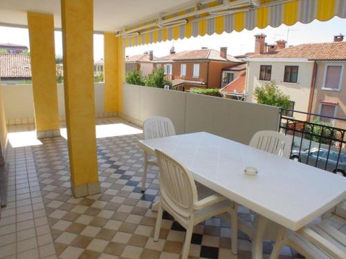 Cozy vacation home with lovely views in Grado