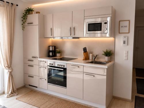 Ferienwohnung Heiter -ruhig - Terrasse -Stellplatz - WLAN - Vollausstattung - Entspannen am Rande de in Nesse-Apfelstadt