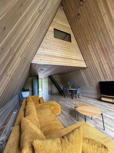 共用Lounge/電視區, Frame Village in 因圖爾克