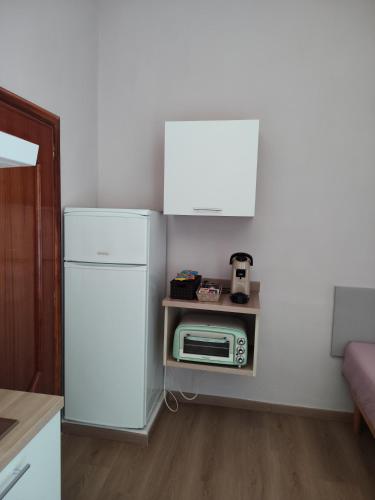 Monolocale al secondo piano con cucina e terrazzino in Palazzo San Gervasio
