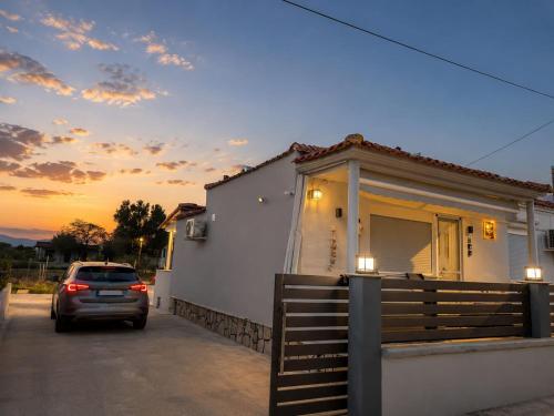 Exterior view, Amaya Pine Rooms in Keramoti