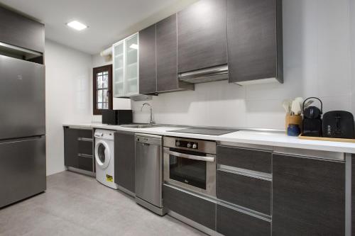Spacious Apartment Near Casco Viejo in 이바이온도