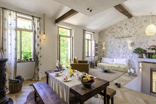 A2 Staywizus-Duplex Vieil Antibes Sea View, 3 BDR, AC, Terrasse