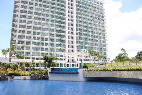 Azure Tropical Paradise, Manila