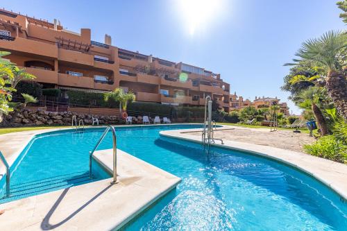 039 Relaxing 1 Bed Sea View Apt, Private Terrace