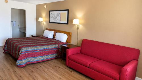 Segovia Lodge Junction TX I -10