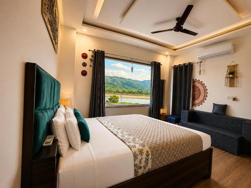 Advaitam Ganga & Hill View Homestay by the Ganges Ghat - Luxury 3 BHK - Rishikesh Advaitam Ganga & Hill View Homestay by the Ganges Ghat - Luxury 3 BHK - Rishikesh