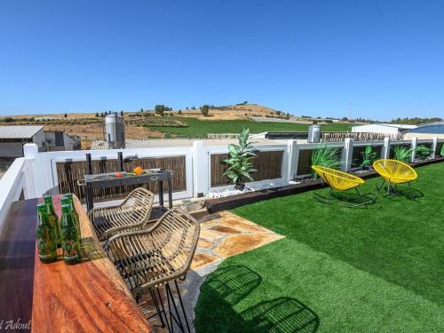 Iekārtas, בקתות לוטן דלתון - 4 בקתות עם ג'קוזי פרטי ו-2 בריכות משותפות in Dalton