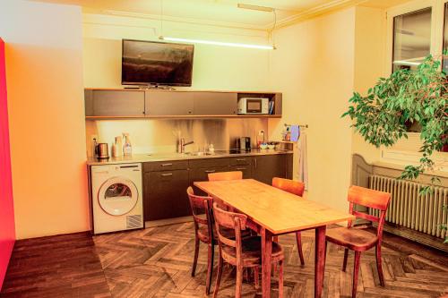 共用Lounge/電視區, Hotel Genossenschaft Kreuz in 索洛圖恩