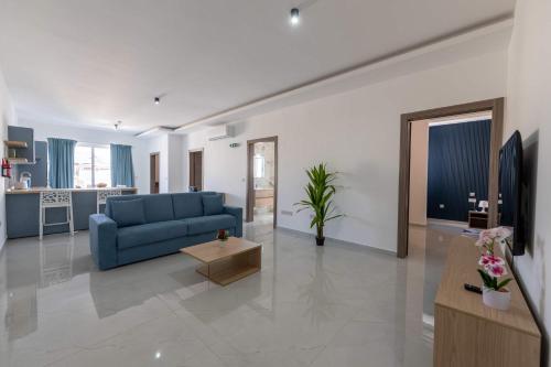 New Luxury 3BDR Flat - High-End Finishes in Swieqi – khách sạn tại Il-Mensija