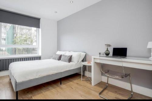 Apt in Westfield - Stay 7 - Near O2 and Excel - image 5