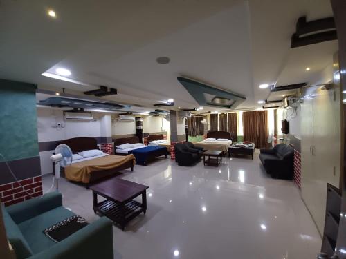 Haritha Apartments & Nayath Serviced Apartments Best priced Family-Only Apartments in Tirupati, Big  – khách sạn tại Korramenugunta