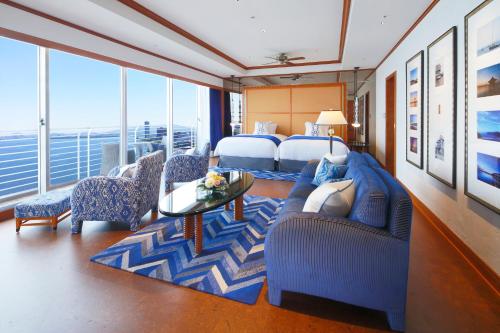 Twin room, luxury, premier, with views, lounge access