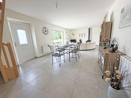Maison en pierre avec piscine privée - 6 pers. - FR-1-824-29 (Maison en pierre avec piscine privee - 6 pers. - FR-1-824-29) in Journiac