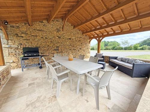 Maison en pierre avec piscine privée - 6 pers. - FR-1-824-29 (Maison en pierre avec piscine privee - 6 pers. - FR-1-824-29) in Journiac