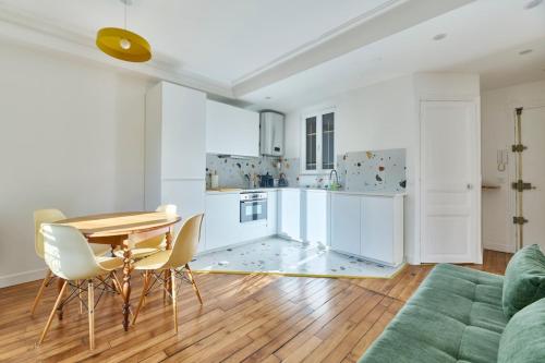 Marx Dormoy 18e Studio moderne & lumineux géré par Mey Agency