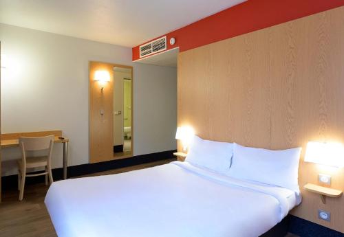 B&B HOTEL Marne-La-Vallée Torcy Room Type - Double Room - Disability Access