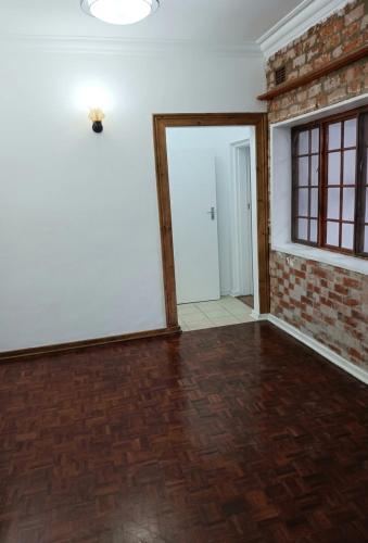 Supple Lodge - 300 Meters from Manda Hill Mall in Lusaka