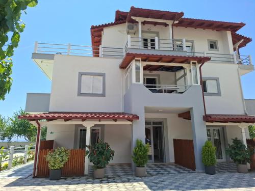 Yard Paradise Rooms, Dhërmi