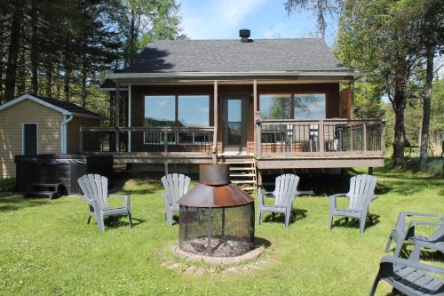 Waterfront & Spa - Le Petit Georges in Asbestos (QC)