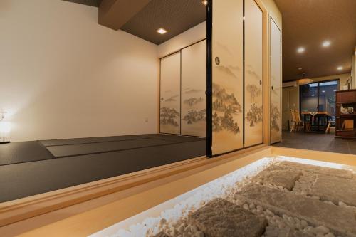 TsuruINN 3 min Tengachaya, Direct to KIX siuni in Nishinari Ward