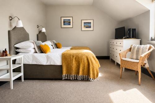 2 twin beds