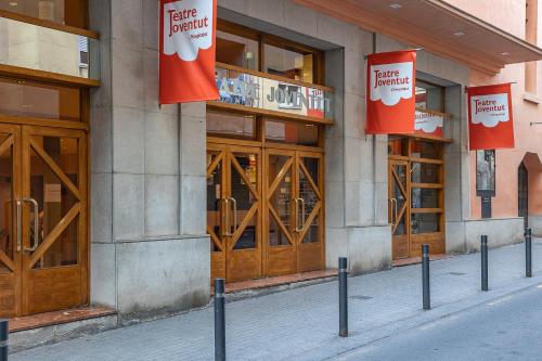 Camp Nou Grand Apartment - image 2