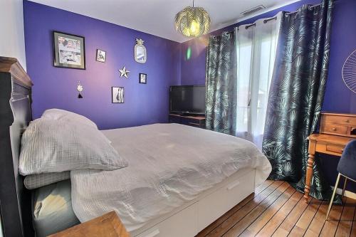 House with pool-Avignon, Spirou and Wave Island in Entraigues-sur-la-Sorgue