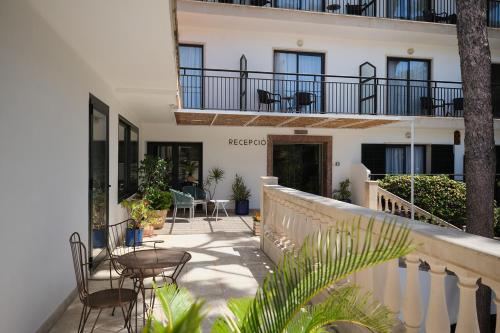Hotel Playa Mondrago - image 12