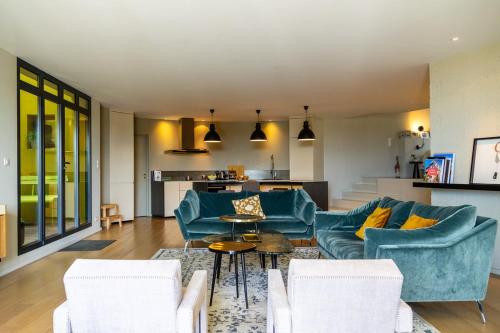 Loft à l'architecture design avec vue mer
