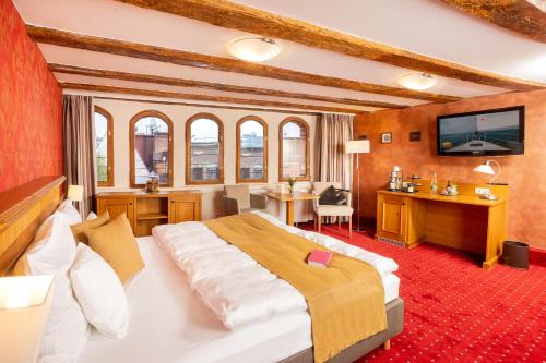 Romantik Hotel Scheelehof Stralsund - image 10