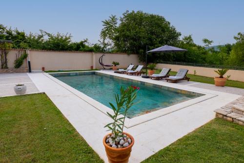 Villa Four Olive Trees - image 2