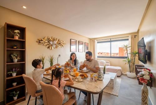 Le Raffiné-2 bed-Pool-Wi-Fi-Fitness-5 minutes train station – khách sạn tại Khac