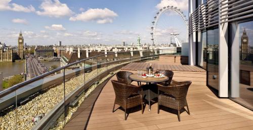 Tesis özellikleri, Park Plaza Westminster Bridge Hotel in Londra
