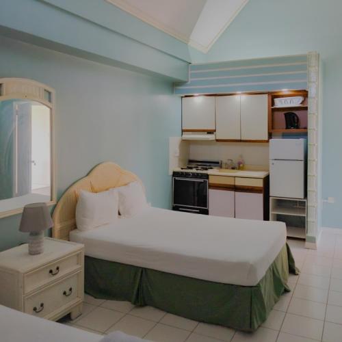 New Montrose Hotel in Kingstown