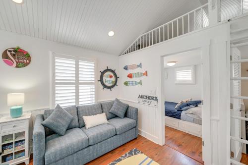 Walk to Bay Village, Beaches & More! Cozy Cottage in Beach Haven (NJ)