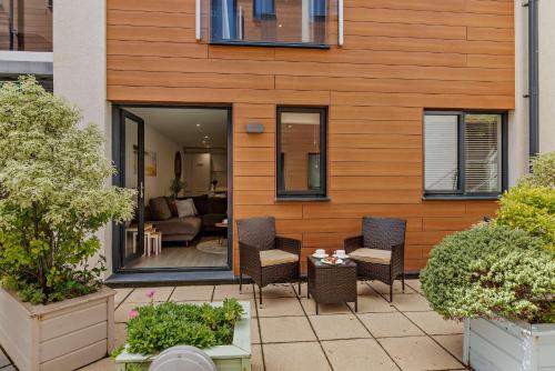 2 Middlecombe - Luxury Apartment at Byron Woolacombe, only 4 minute walk to Woolacombe Beach!, Woolacombe