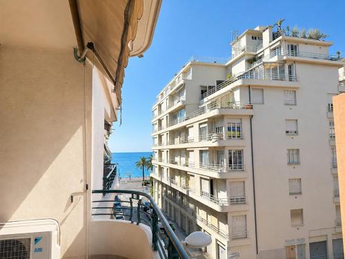 Charmant appartement avec terrasse au bord de mer
