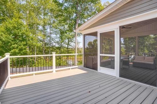 On 4+ Acres! Modern Home w/ Lake Access in Orange in Louisa (VA)