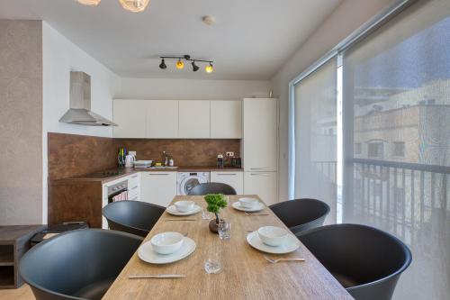 Gżira, 2 bedroom apartment