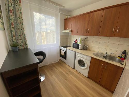 Nagyerdő Naplemente Apartman Debrecen (Nagyerdo Naplemente Apartman Debrecen) in อุยเกร์ต