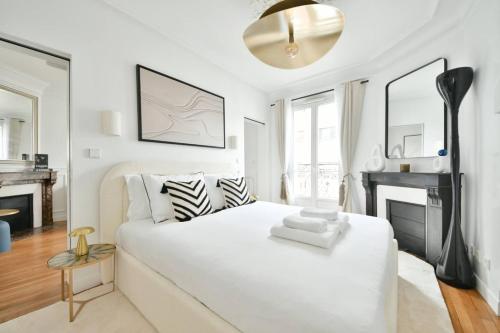Chic One Bedroom Apartment near République Bastille & Père Lachaise