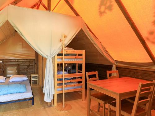 Bungalow sur pilotis, animaux OK - 4 pers. - API-1-52-2784 in Saint-Point