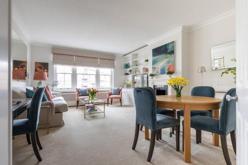 Sloane Avenue IV - image 2