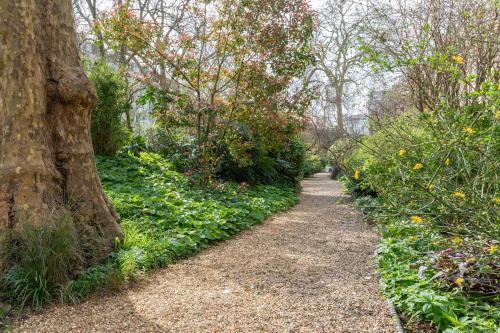 Ladbroke Gardens VII - image 5