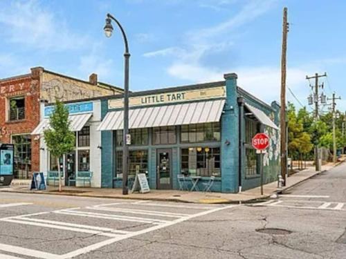 4BR Atlanta Retreat with 2 King Beds WiFi in Peoplestown